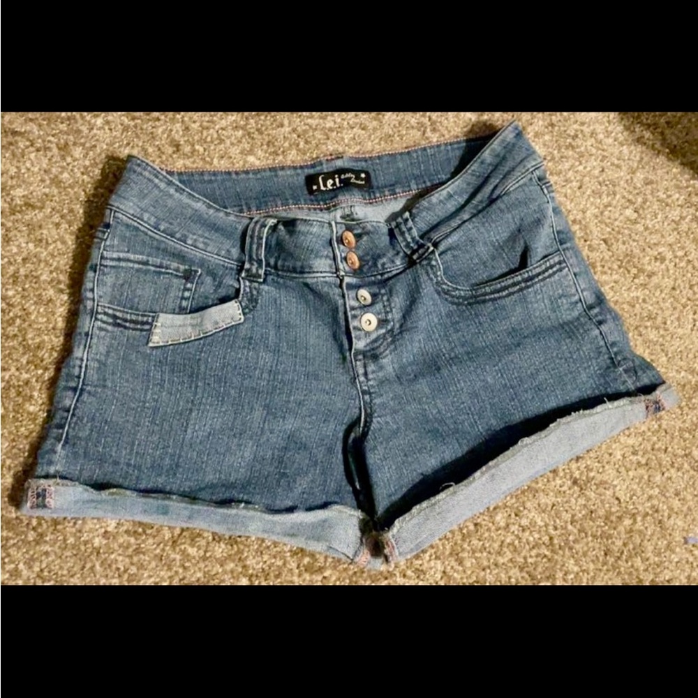 lei Blue Button-Front Rolled Hem Women's Jean Shorts
